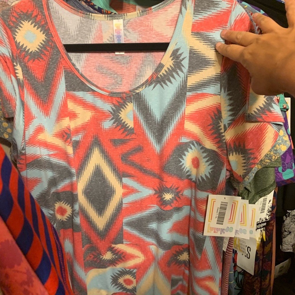 Multiple lularoe classic tees xl